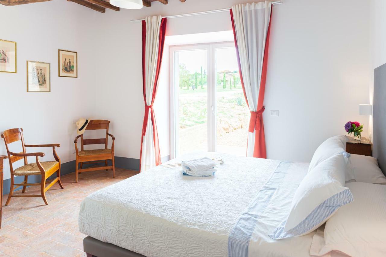 Tenuta La Santissima San Rocco a Pilli Buitenkant foto